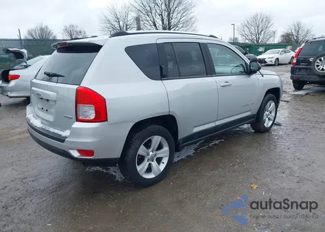 2011 Jeep Compass z USA, uszkodzony, nr VIN 1J4NF1FBXBD197381